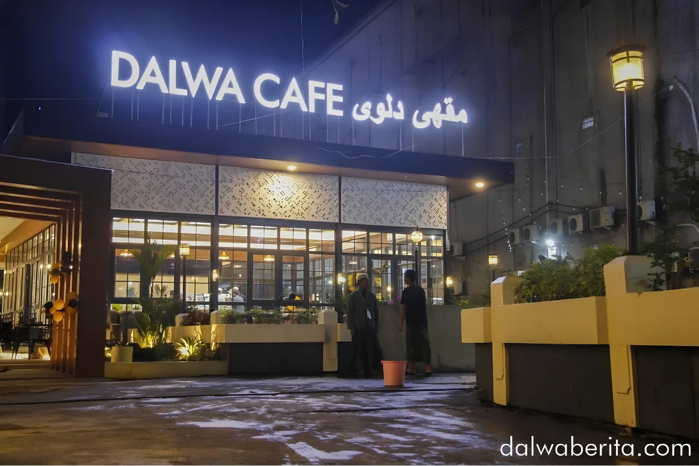 Dalwa Cafe River Resmi Dibuka, Hadir dengan Konsep Café Syariah